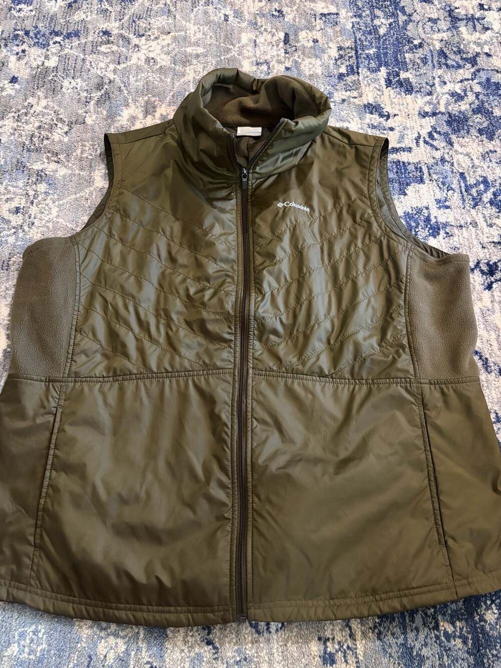 Columbia Women's Mix It Around II Quilted Fleece Hybrid Vest